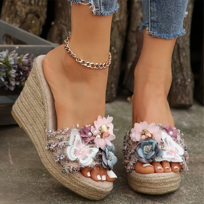 

Женские шлепанцы на танкетке, сандалии с бантом и цветочным принтом, на высоком каблуке, летние туфли-лодочки, 2024