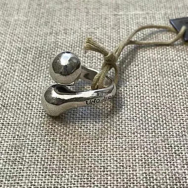 

HOT Newest Stainless Steel Alloy Plated Popular 925 Silver Color Bead Ring Can Be Given As A Gift To Women with Wholesale Ship