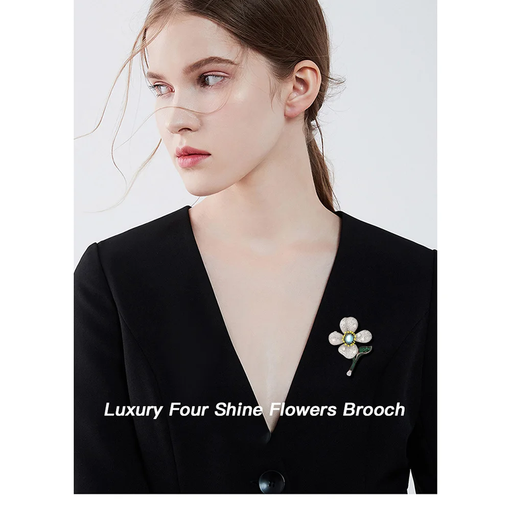 Elegant Shining Cubic Zircon Temperament Flowers Brooches Jewelry For Female New Arrival Luxury Crystal Corsage Pins wholesale