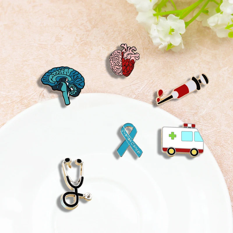 Medical Brooch for Doctor Nurse Stethoscope T-shirts Enamel Pins Heart Brain Lung Blood Bag Injector Badge Ambulance Pin Jewelry