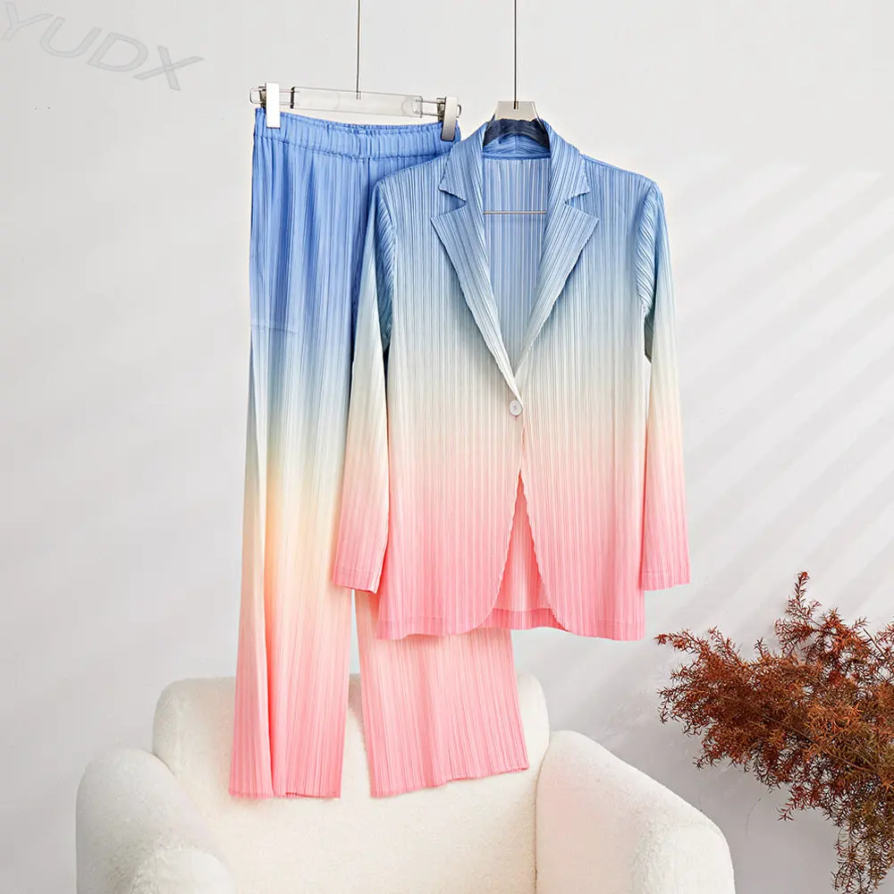 

YUDX Casual Suit Women's Suit High-end Fashion Gradient Color Miyake Pleated Pants Jacket Two-piece Women's 2023 Summer New
