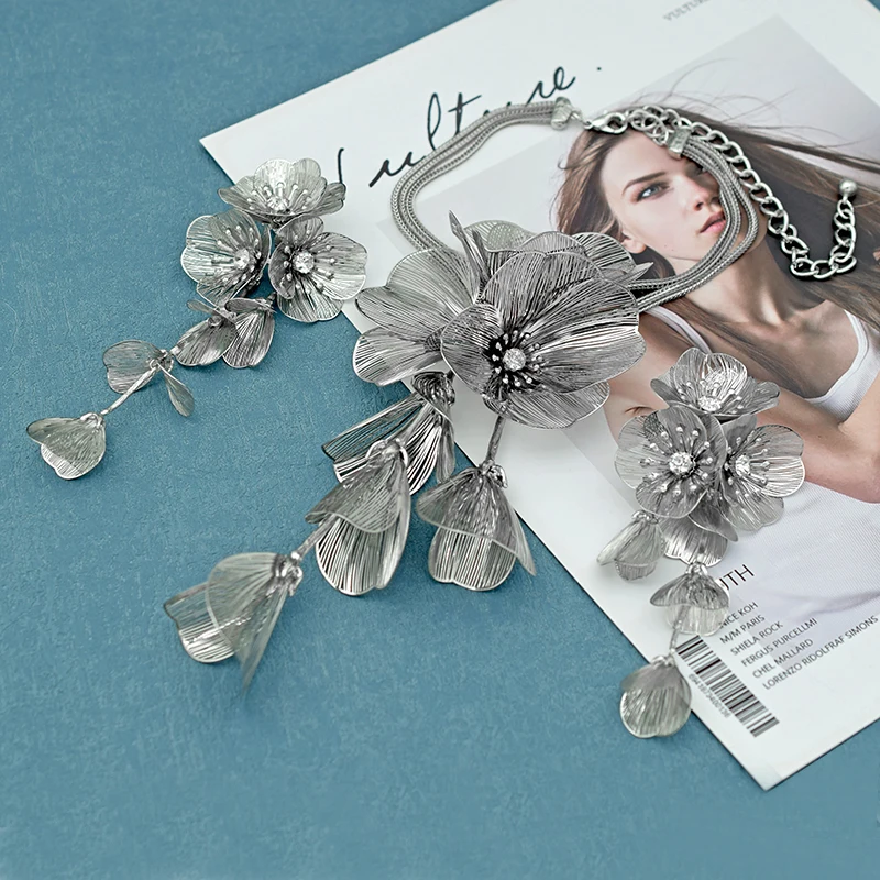 Handmade Copper Flower Necklace and Earrings Set for Women Accessories Femme Fashion Silver Color Jewelry Sets Party Gifts