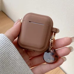 Silicone Earphone Case with Leopard Heart Cat Keyring - Milk Tea Color Protective Cover for AirPods 3 (B)