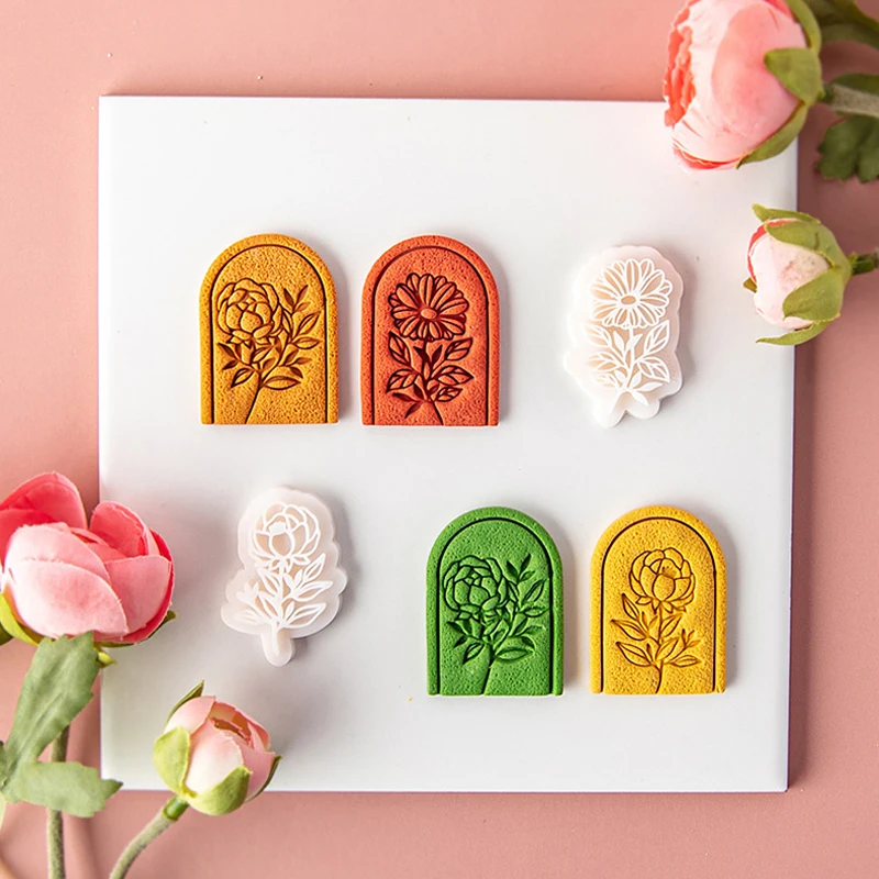 

New Soft Pottery Polymer Clay Cutter Pottery DIY Flower Earrings U Pattern Cutting Dies for Earring Jewelry Pendant Making Mold