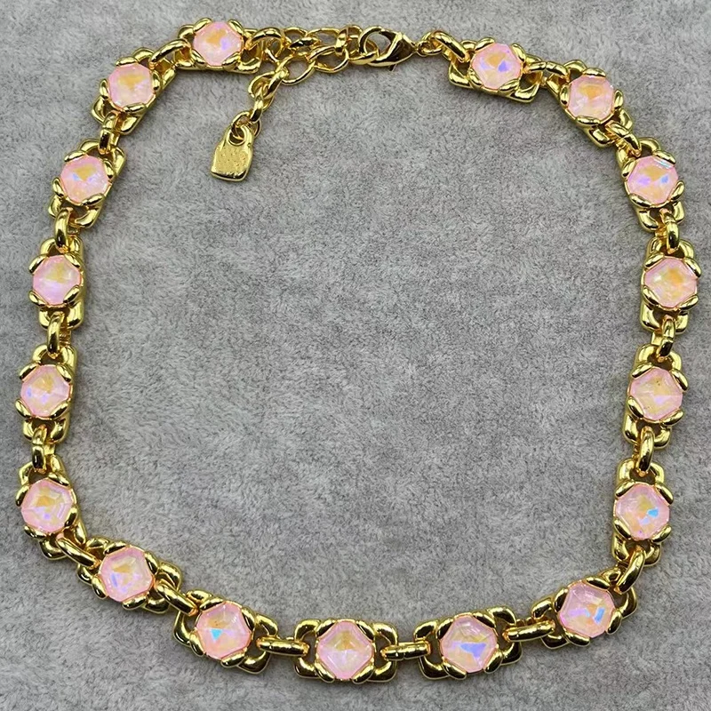 

2024 New Spanish Hot Selling Trend Fashion Exquisite Gem Necklace Women's Festival Romantic Jewelry Gifts