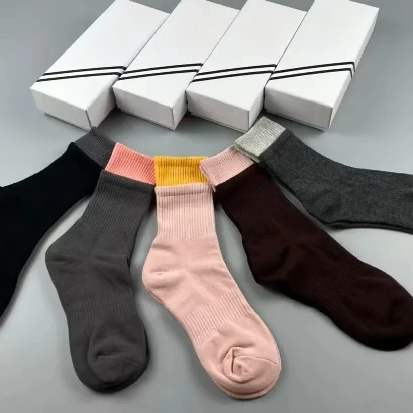 5 Pairs AI Yoga Socks Striped Couple Style Casual Cotton Socks Sport Running Yoga Wicking Sweat Breathable Soft Mid-tube Socks 3