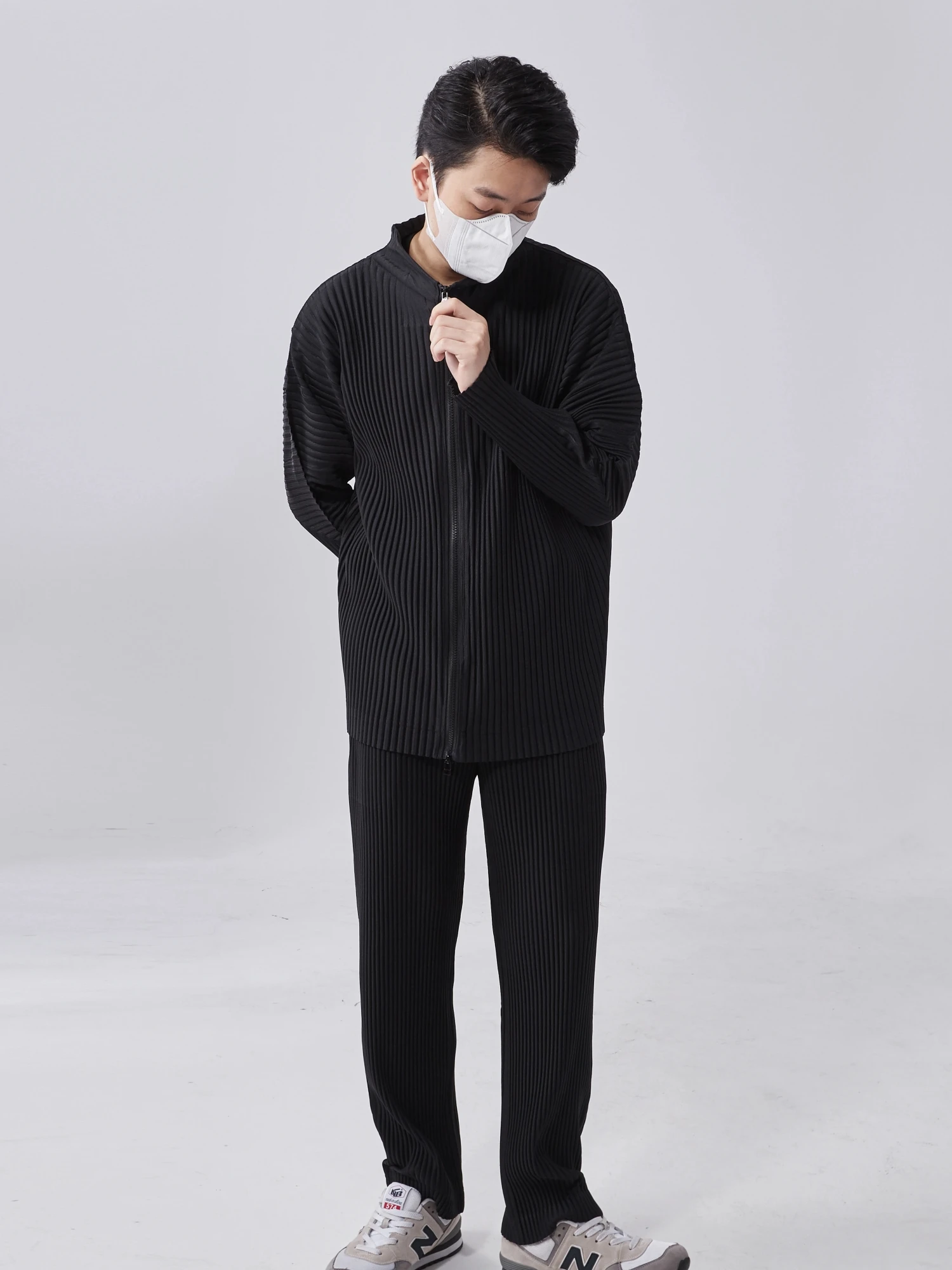 Miyake Plisse Man Zip-up Pleated Casual Cardigan Street Fashion Coat Front two-way Zip Turtleneck Jacket