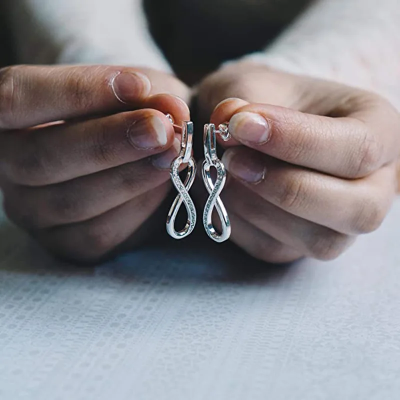 Orecchini Infinito Con Cuore E Zirconi - Argento 925 Donna