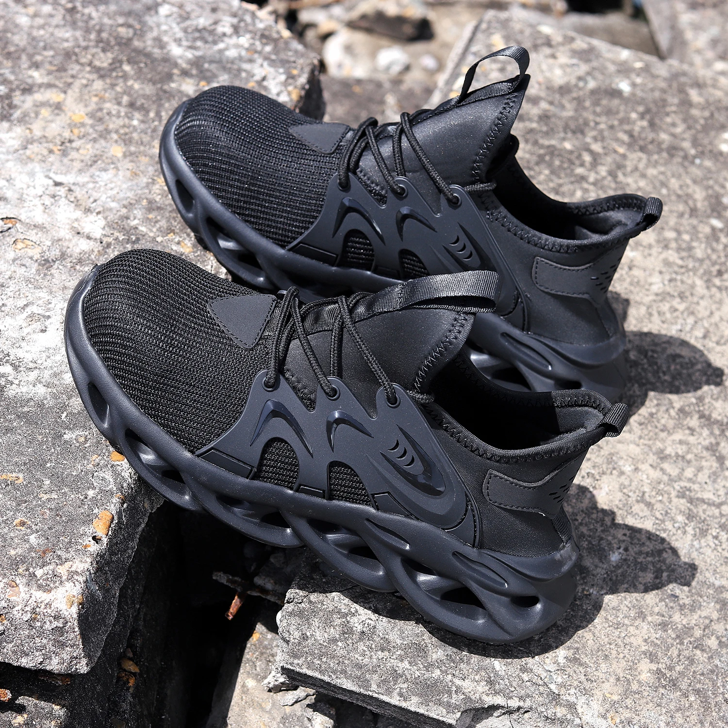 Roofing Shoes advanced non-slip traction New Men steel toe safety