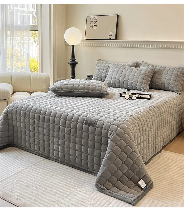 Description Picture 4 of itemThicken Quilted Warm Flannel Velvet Mattress Topper Couple Luxury Double Bed Bedspread Elastic Fitted Sheet Bed Protection Pad