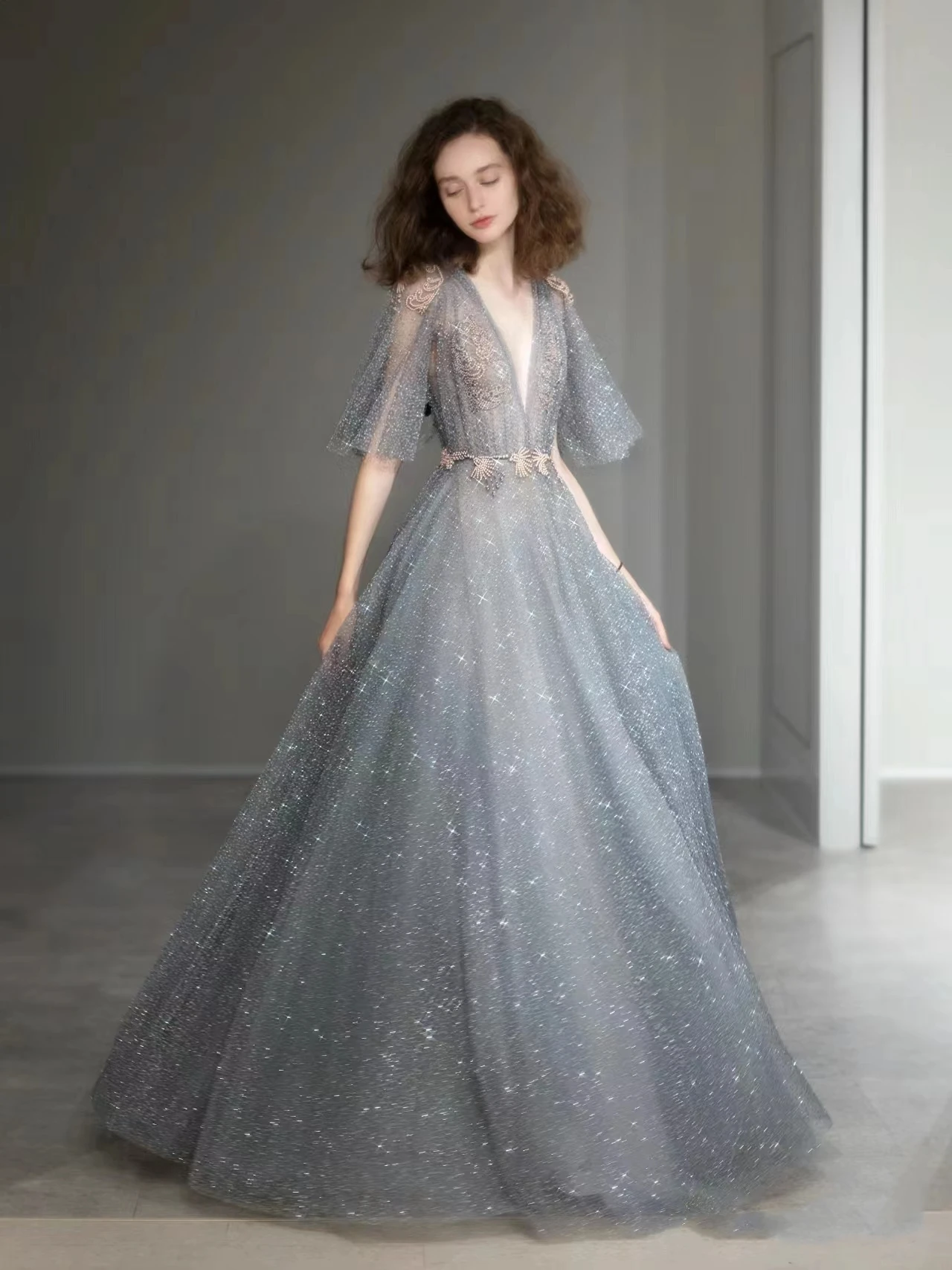 

New lace warm pearl shell pattern elegant skirt soft beautiful flow beaded party wedding dress