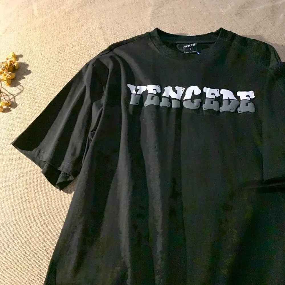 Рисунок 6 - Футболка оверсайз с коротким рукавом и надписью