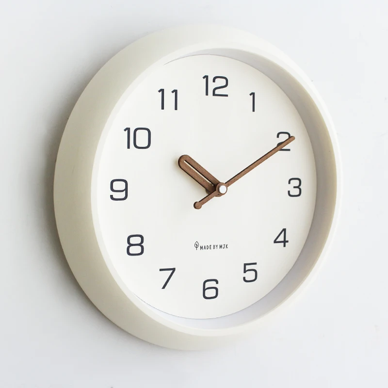 Clock Simple Cream Wind Wall Clock Living Room Home 2025 New Fashion Silent Clock Wall Hanging Creative