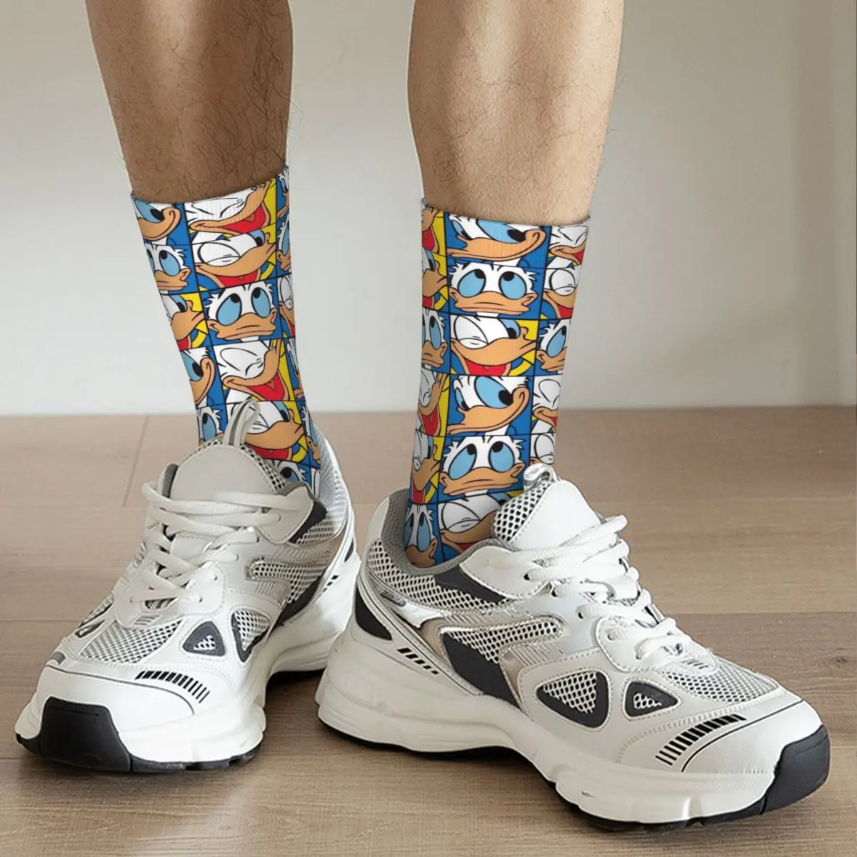 Winter Warm Casual Unisex New Cartoon Anime Figures Donald Duck Socks Breathable Soccer Socks