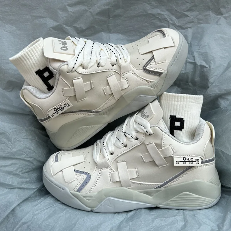 

New Men Vintage Sneakers American Street Style Cross Trendy Basketball Shoes Breathable Round Toe Thick Sole Running Shoes