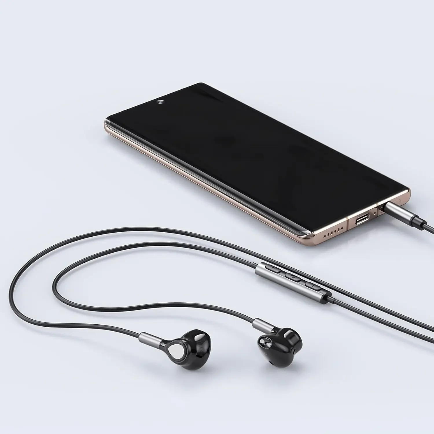 Cuffie in-ear hifi cablate con microfono e isolamento acustico_voghion.com
