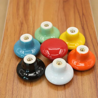 Stylish and durable vintage knobs for furniture