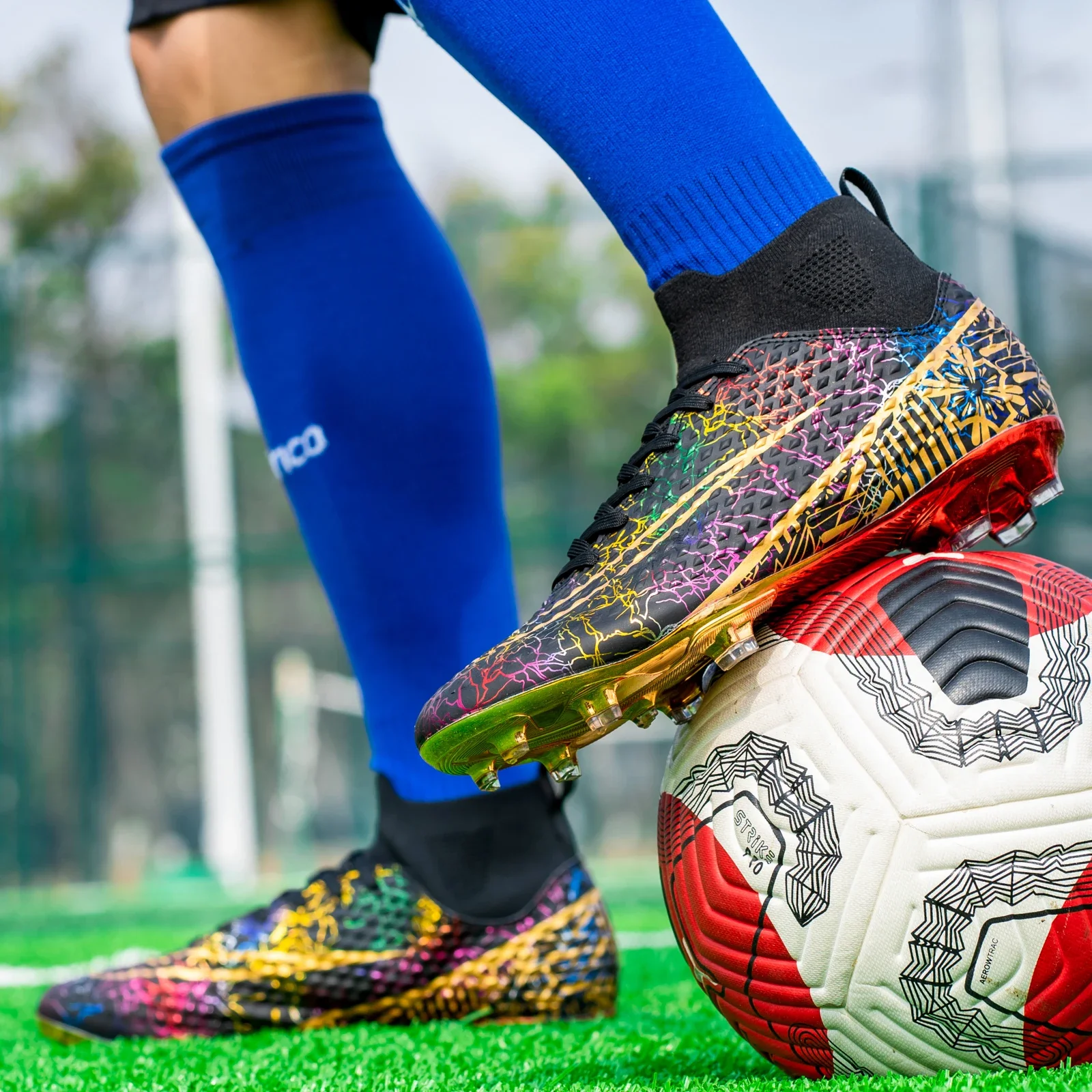 Football Boots TF/FG Training Grass Outdoor Professional Soccer Shoes Men Women Adult Teenager Non-Slip Soccer Cleats Sneakers