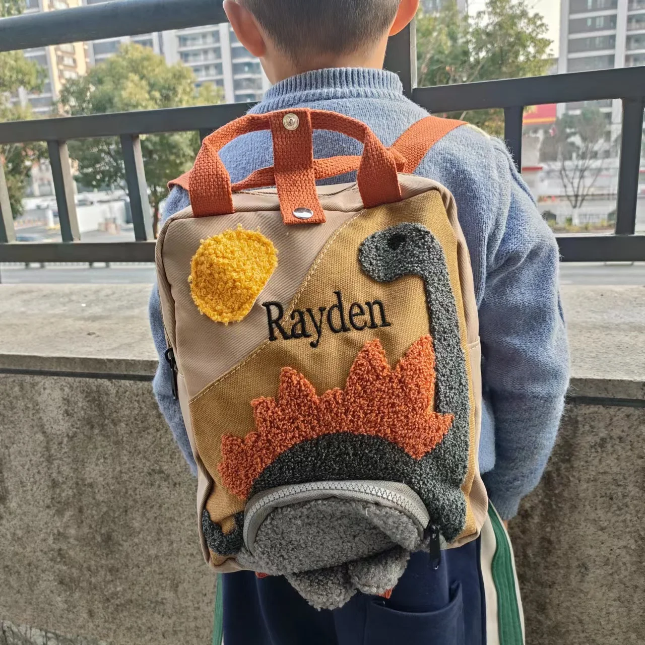 

Canvas Cute Cartoon Dinosaur Kindergarten Embroidered Name Small Animal Shaped Boys Girls Backpack Personalized Kids Schoolbags