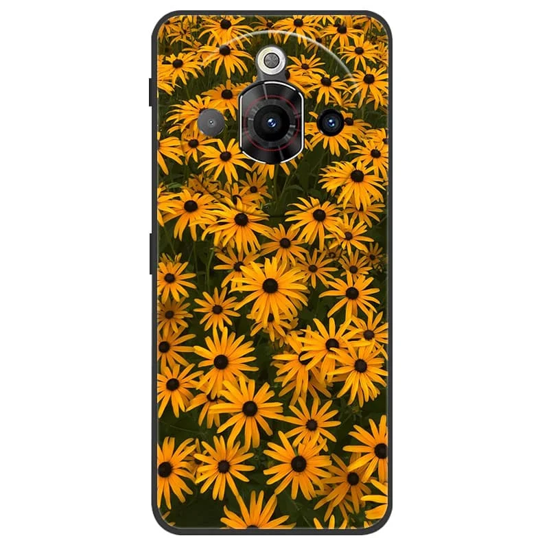 Astronaut Silicone Phone Case with Camera Protection - Stylish Back Cover  Coque