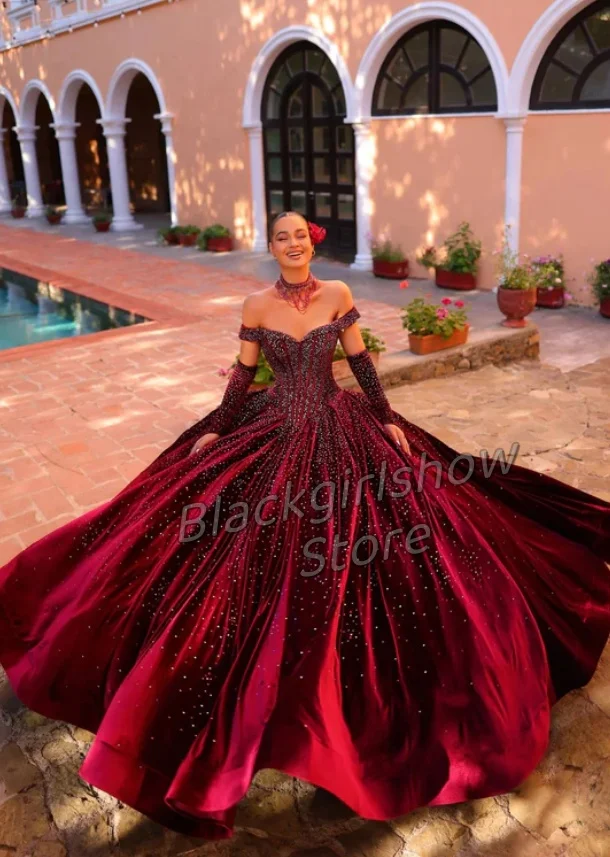 

Burgundy Quinceañera Dresses Luxury Elegant Shiny Crystal Applique Beaded One Shoulder Wedding Birthday Party Dresses