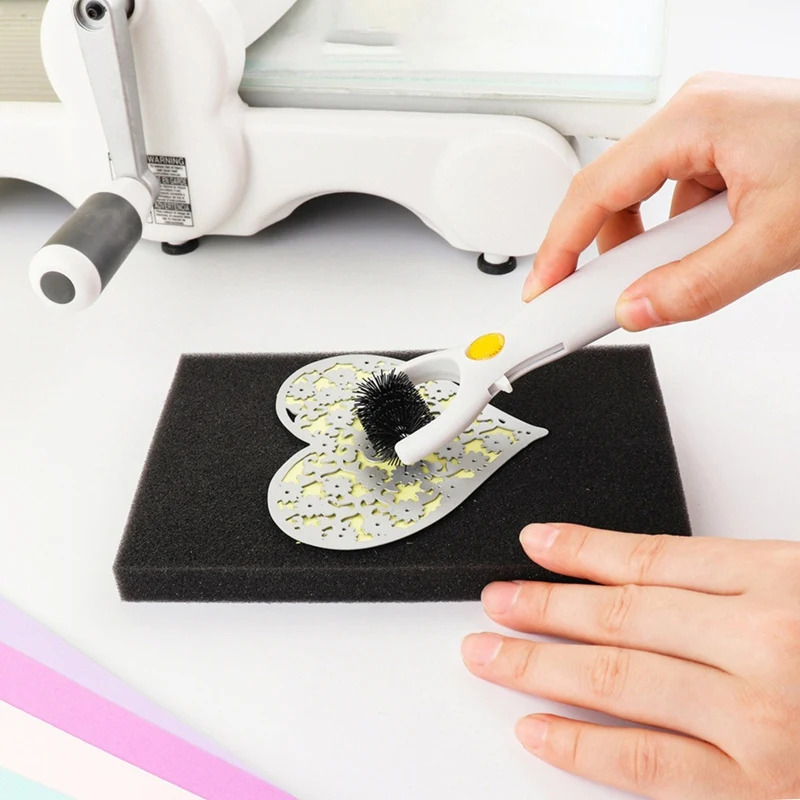 

3 In 1 Die Brush Piercer Scraper With Foam Pad For Removing Excess Paper From Dies Weeding Tools Die Cutting Tools Kit