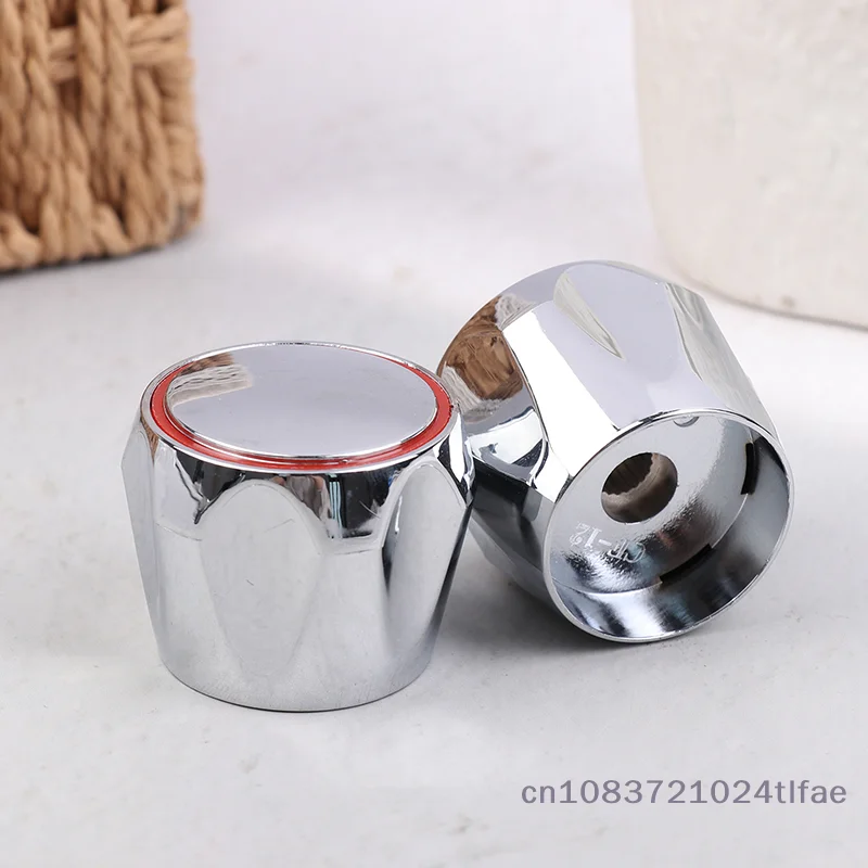 2 ชิ้นร้อนเย็น Tap Top หัวก๊อกน้ํา Chrome Plated เปลี่ยนชุดห้องครัวห้องน้ําก๊อกน้ําติดตั้งอุปกรณ์เสริม 1