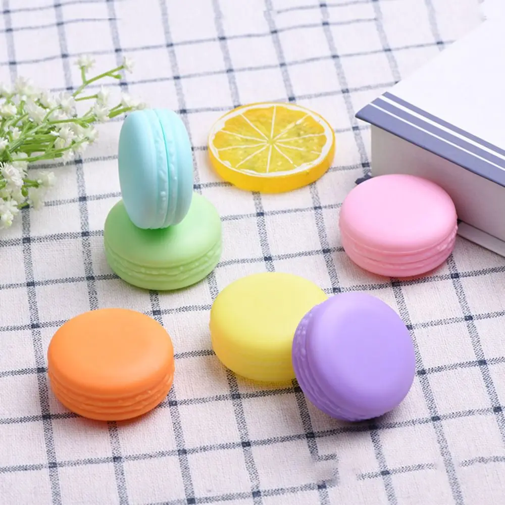 

Mini Cream Box Empty Colourful Refillable Cosmetic Sub-bottling Box Candy Color Macaron Shape Lip Film Jars Women