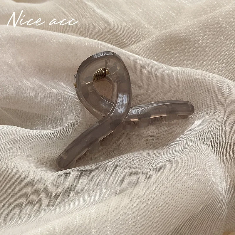 4Pcs/set mini cute claw clip small girl hair claw semi transparent bangs side clip small shark clip women's hair accessory