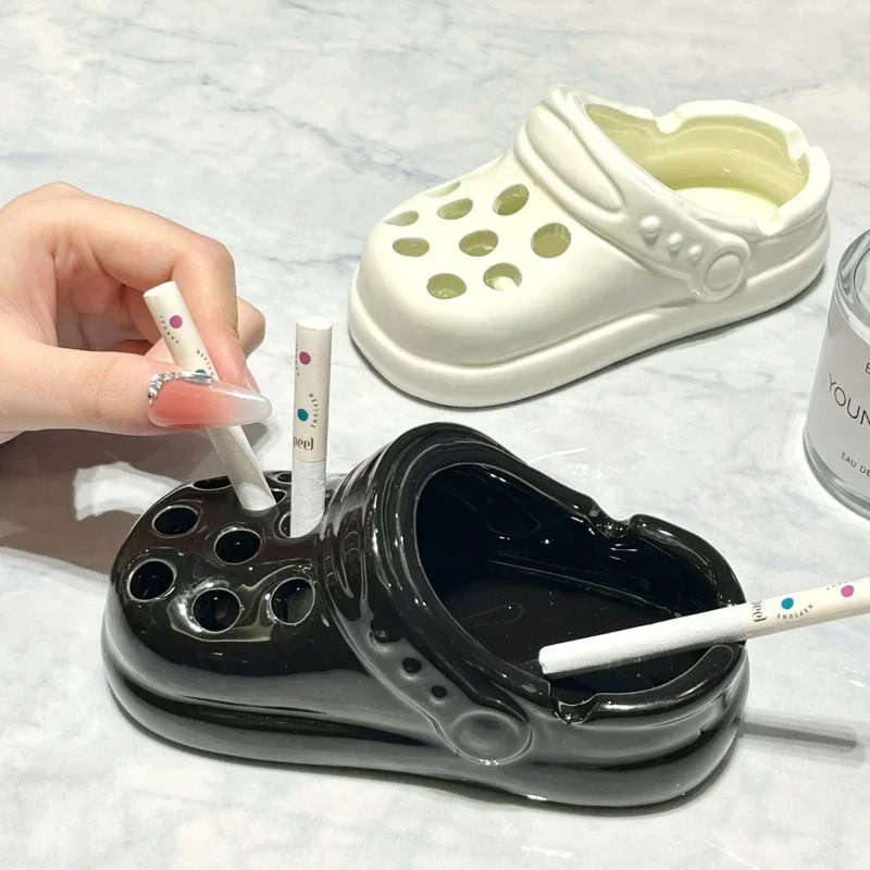 Creative ceramic ashtray ornaments cute hole shoes ashtray for office home living room decoration slippers