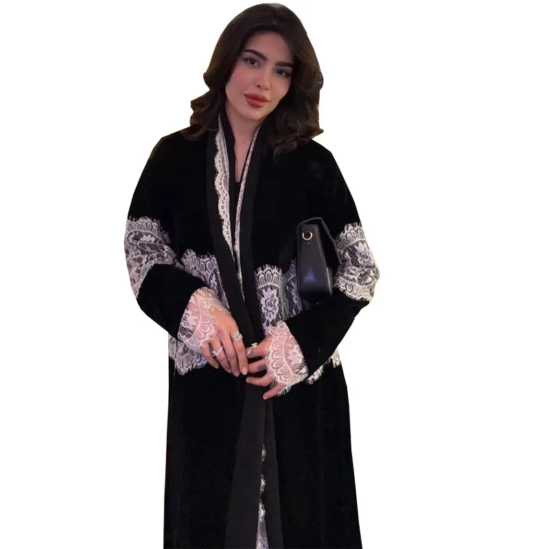 طقم عباءة من قطعتين بلمسات دانتيل - 5