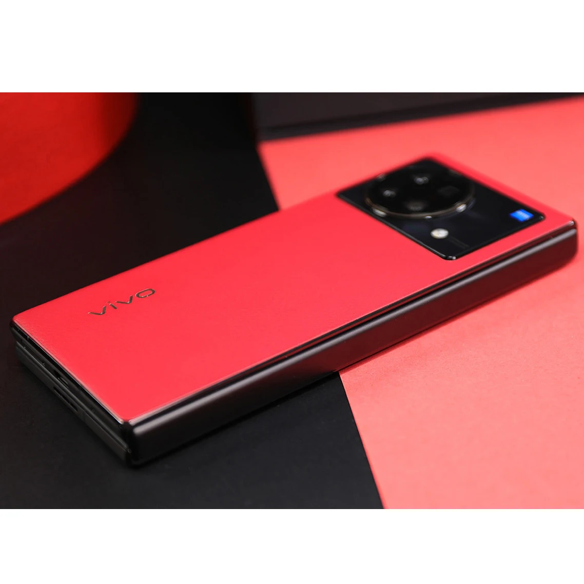 Рисунок 6 - Смартфон Vivo X Fold +