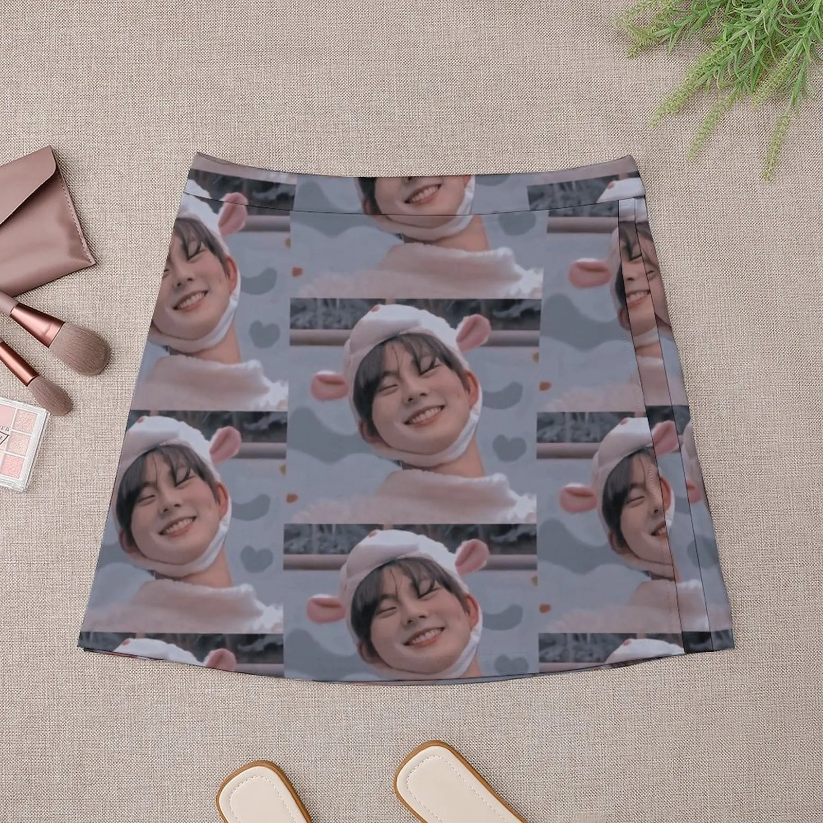 jungwon in sheep Mini Skirt outfit korean style luxury designer clothing women womens skirts