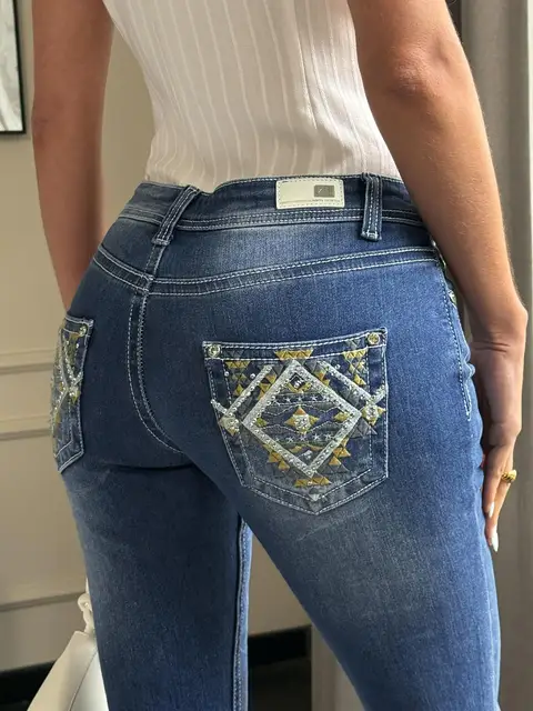 High Waist Stretch Denim Jeans – Flattering Fit for Women
