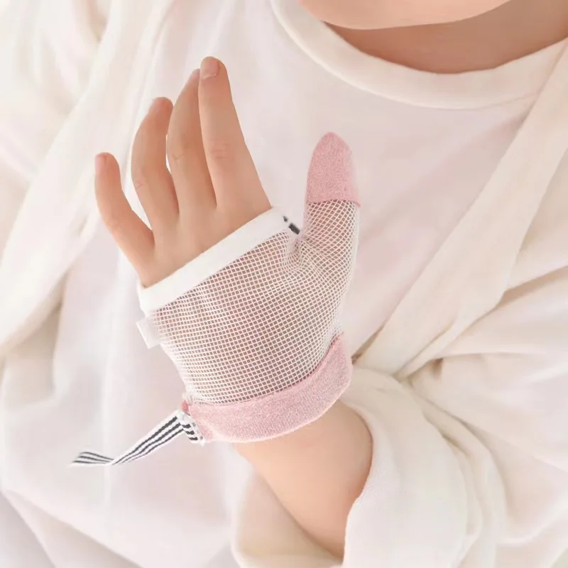 Baby Mittens 1 Pair Infant Children Anti Biting Eat Hand Protection Gloves Prevent Baby Fingers Sucking Nails Harmless Suit