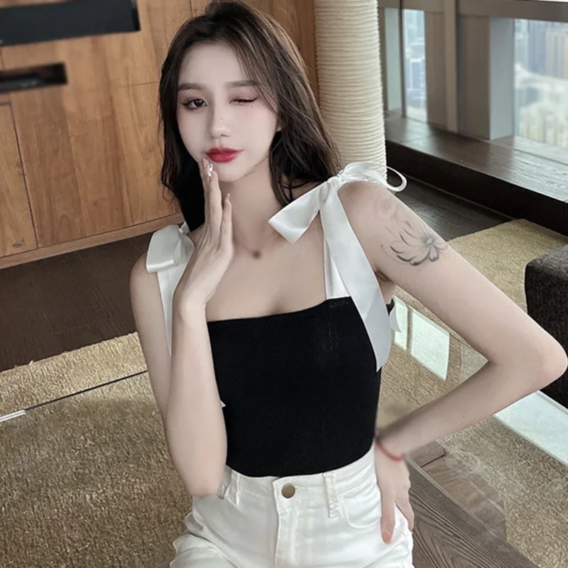 

Черно-белые футболки, новинка 2023, футболки, топы, внимание, Женская нить, эластичный плечевой галстук-бабочка, тонкий короткий милый жилет на бретелях