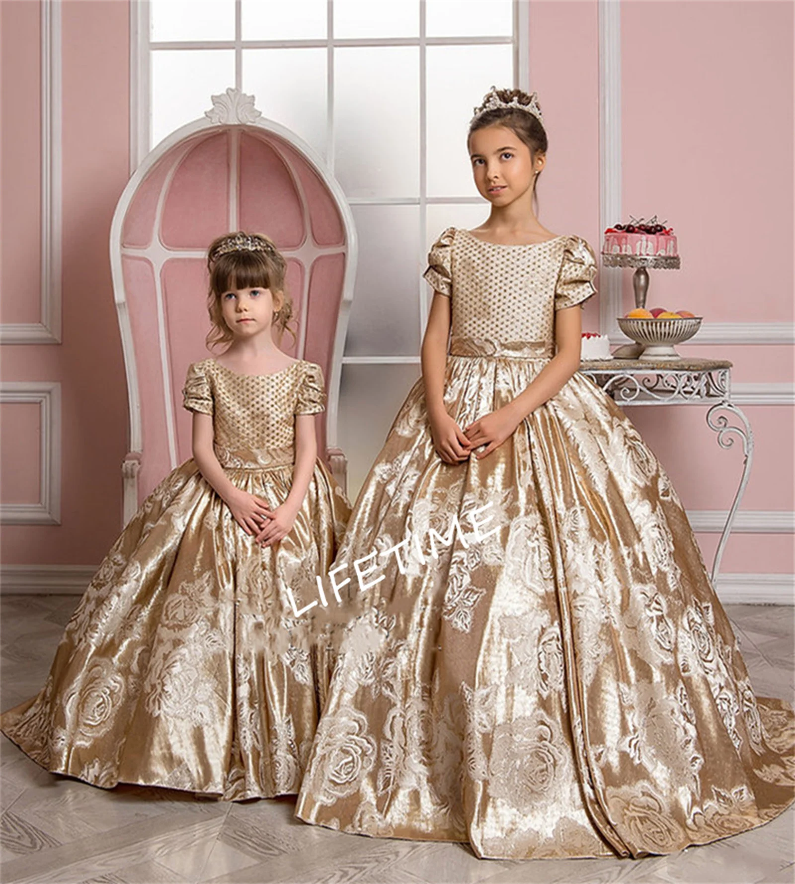 

Luxury A Line Gold Flower Girl Dress Floor Length With Bow Satin Sequined Dresses For Wedding First Communion Dresses Ball Gown