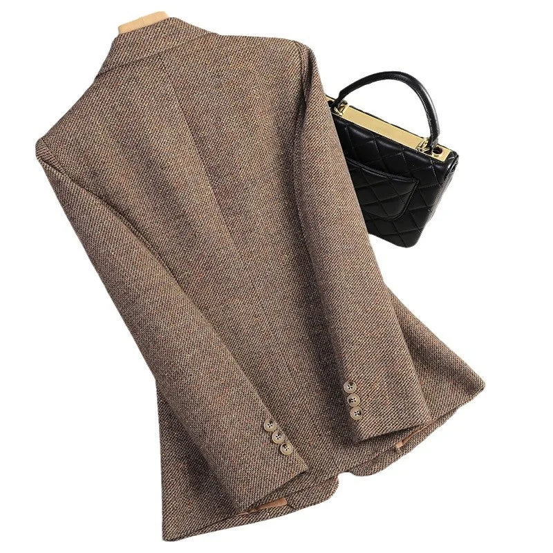 Elegant Long Sleeve Notch Lapel Woven Office Blazer for Autumn Winter — photo 2
