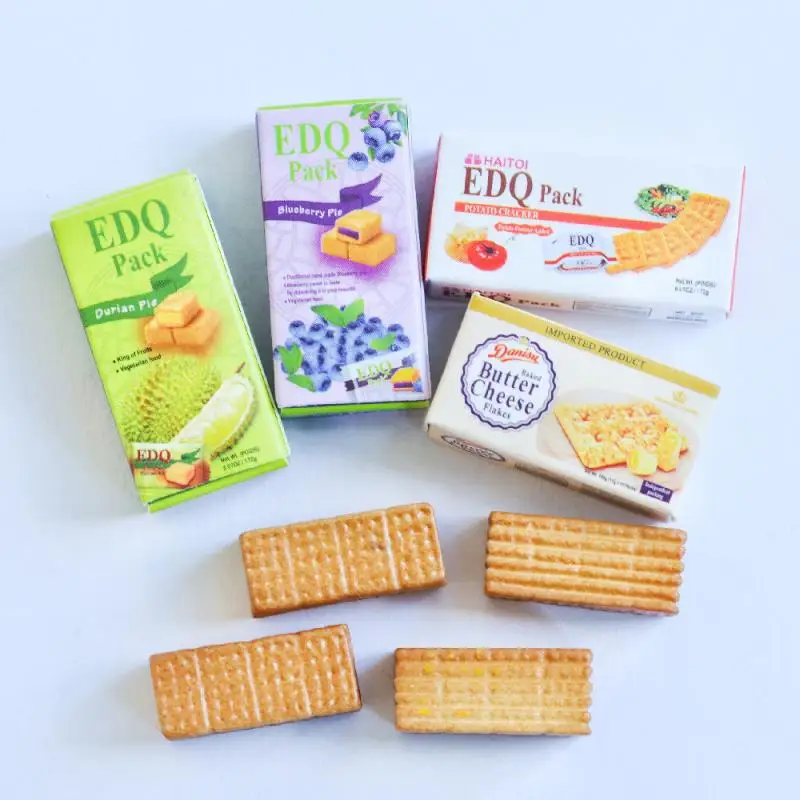 8PCS Dollhouse Miniature Cute Biscuit Cookies Model Pretend Food for 1/6 Blyth BJD Doll Kitchen Toys