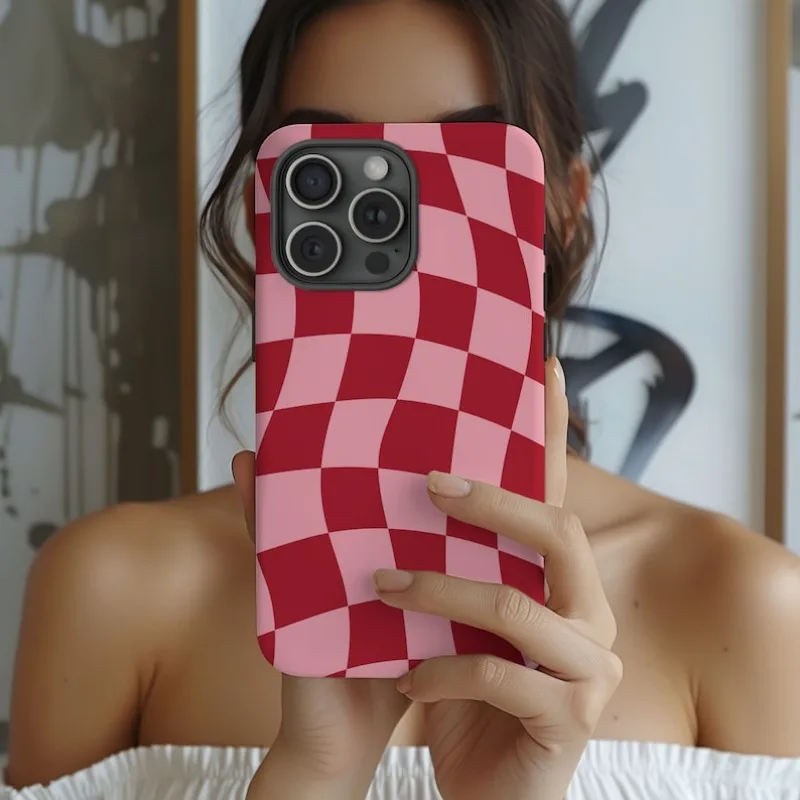 Vintage Red Wavy Checkered Glossy Phone Case – Durable Hard PC Shell