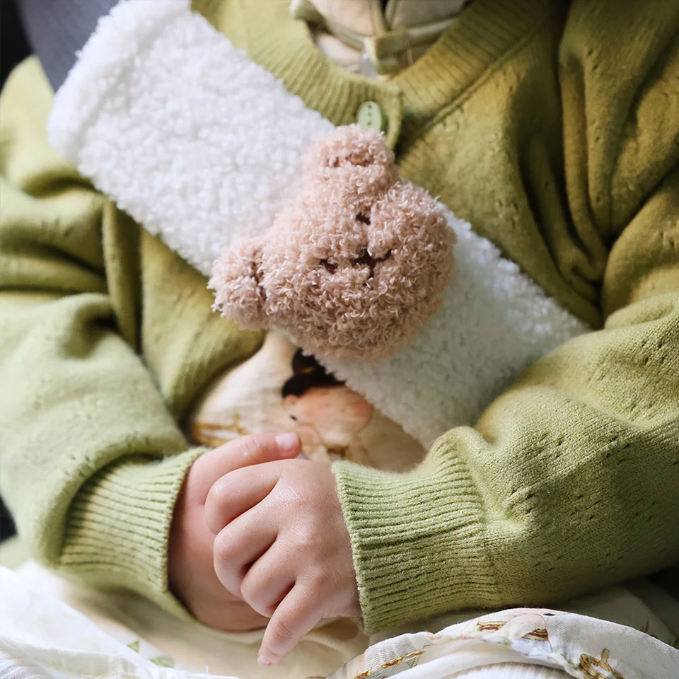 Soft Car Seat Belt Adjuster Pads - Triangle Safety Seat Belt For Comfortable Auto Shoulder Neck Strap Adjustment, Ideal For Short Adults