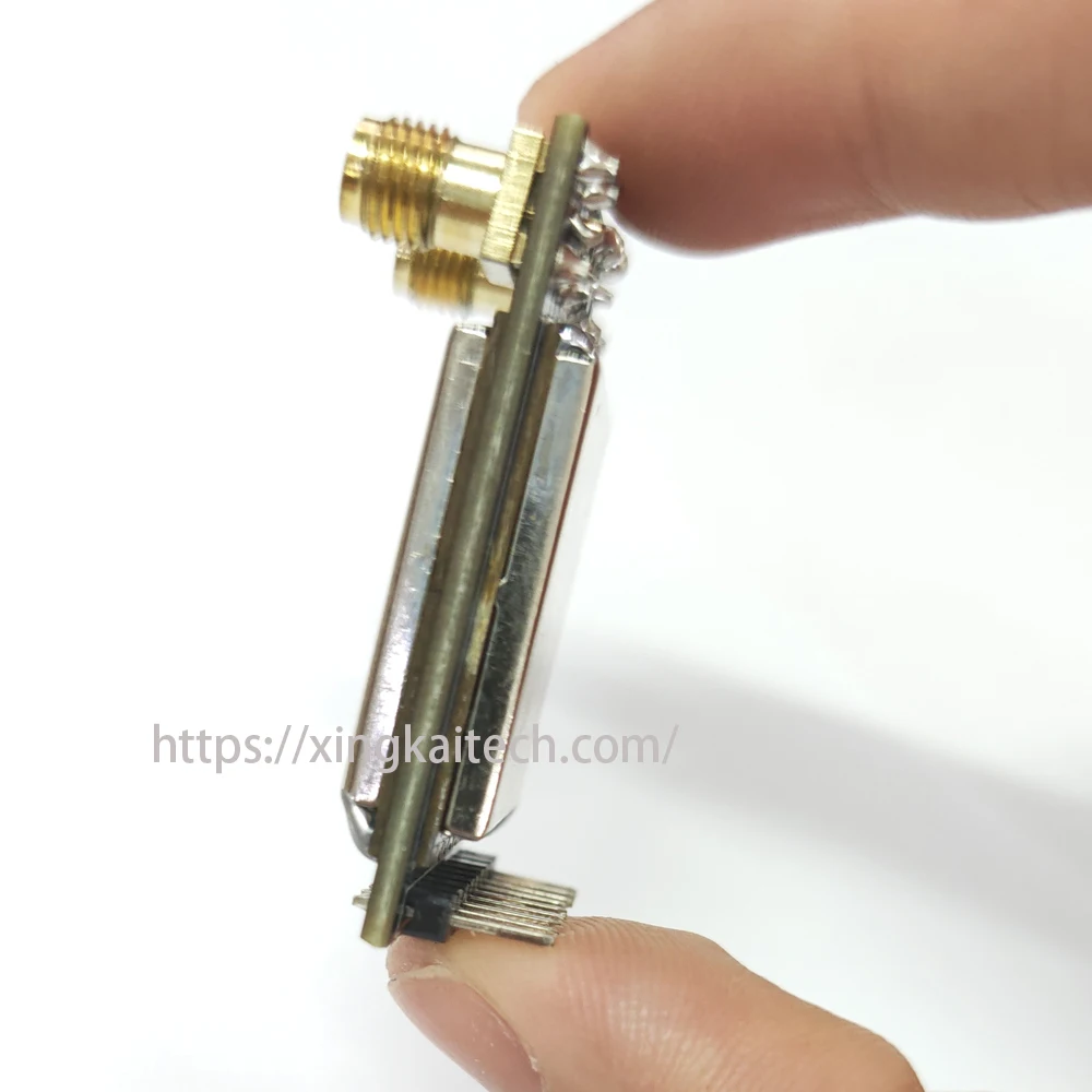 Détail des ports et boutons du récepteur 5.8G 40CH VRX pour FPV, compatible lunettes vidéo