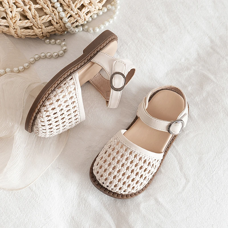 Unishuni Girl Half Sandal Princess Hollow-Out Shoes Kids Vintage Casual Flats Child Summer Shoe Toddler Bohemia Style Beach Shoe 4