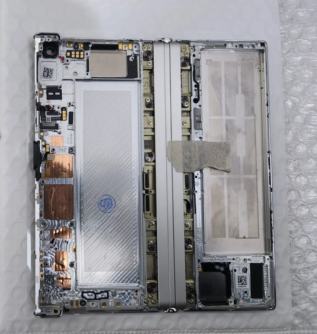 HUAWEI Mate Xs2 ディスプレイ、ヒンジ異常なし S047c1993b41a4bb6846412329a03b