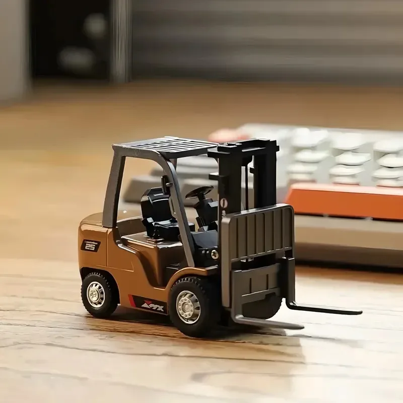 Precision 2.4G Tabletop RC Forklift Engineering Vehicle 1/64 Mini Remote Control Alloy Forklift Desktop Toys Model Gift for Boys