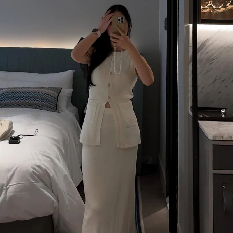 TARUXY Summer Fashion Knitted Skirt Suit Sleeveless Vest Pocket Slit High Waist Long Skirt Elegant White Ribbed Knitwear Outfits