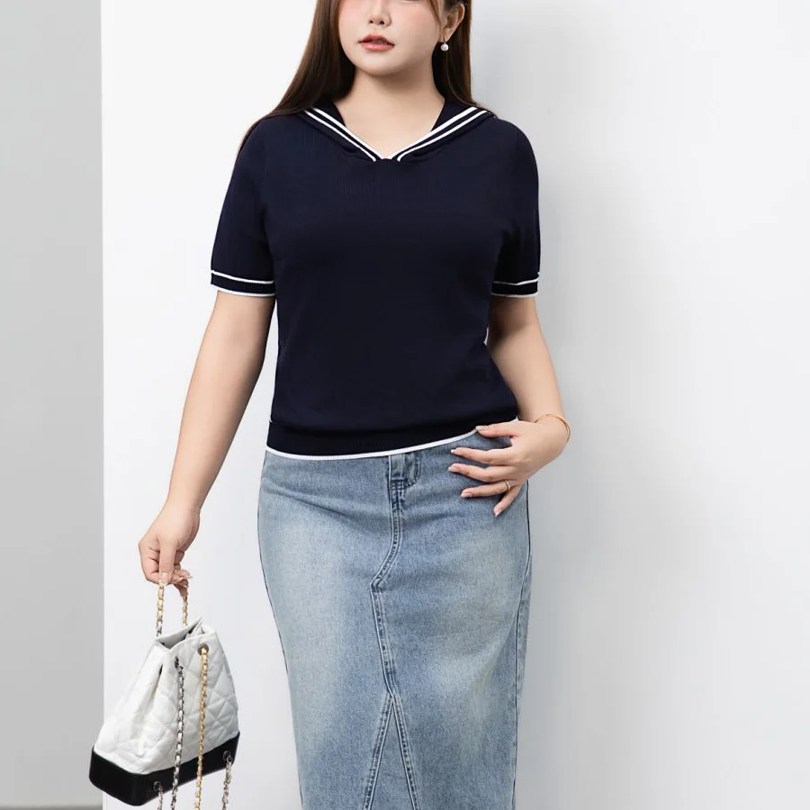 A Cool Contrasting Color Hooded Short Sleeved Top Plus Size Women Premium Commuting Style Ice Silk Knitting V-Neck T-Shirt 9252
