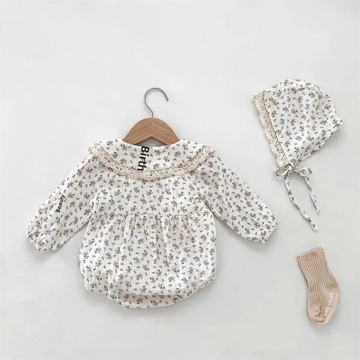 Spring Autumn Baby Girl Floral Print Romper Lace Trimmed Princess Collar Baby Clothes Cotton Onesie for Infants