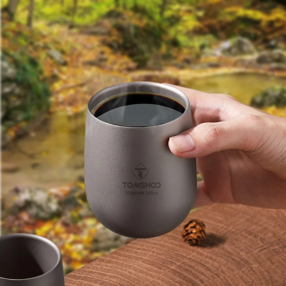 Gobelet en titane ultraléger portable pour camping et pique-nique avec poignée pliable - Chine La cuvette de titane et de titane Mug prix