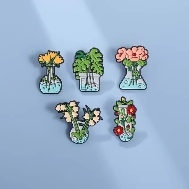 Beautify Beaker Vase Flowers Enamel Pins Growing Flower Arrangement Brooches Lapel Badges Plant Decor Jewelry Gift for Friends